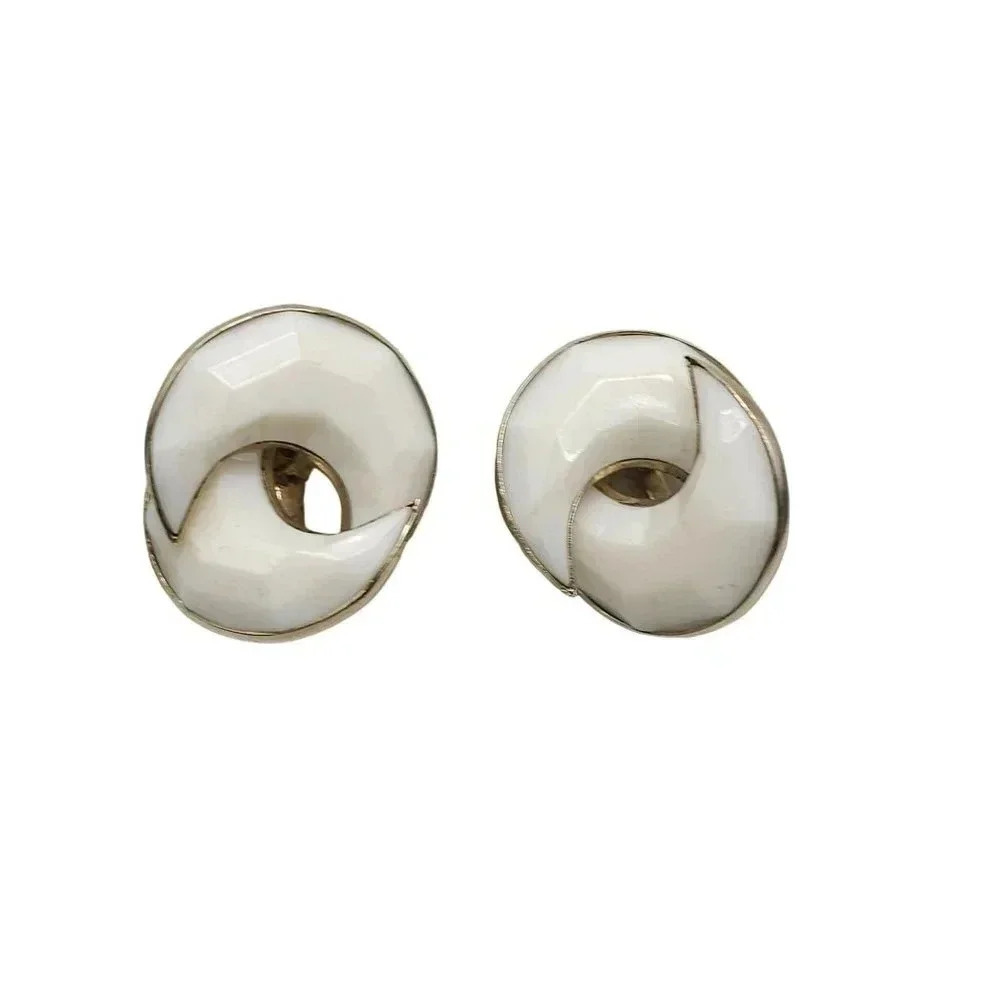 White Lucite Swirl Abstract Circle Earrings Screw Back Closure Gold Tone VTG